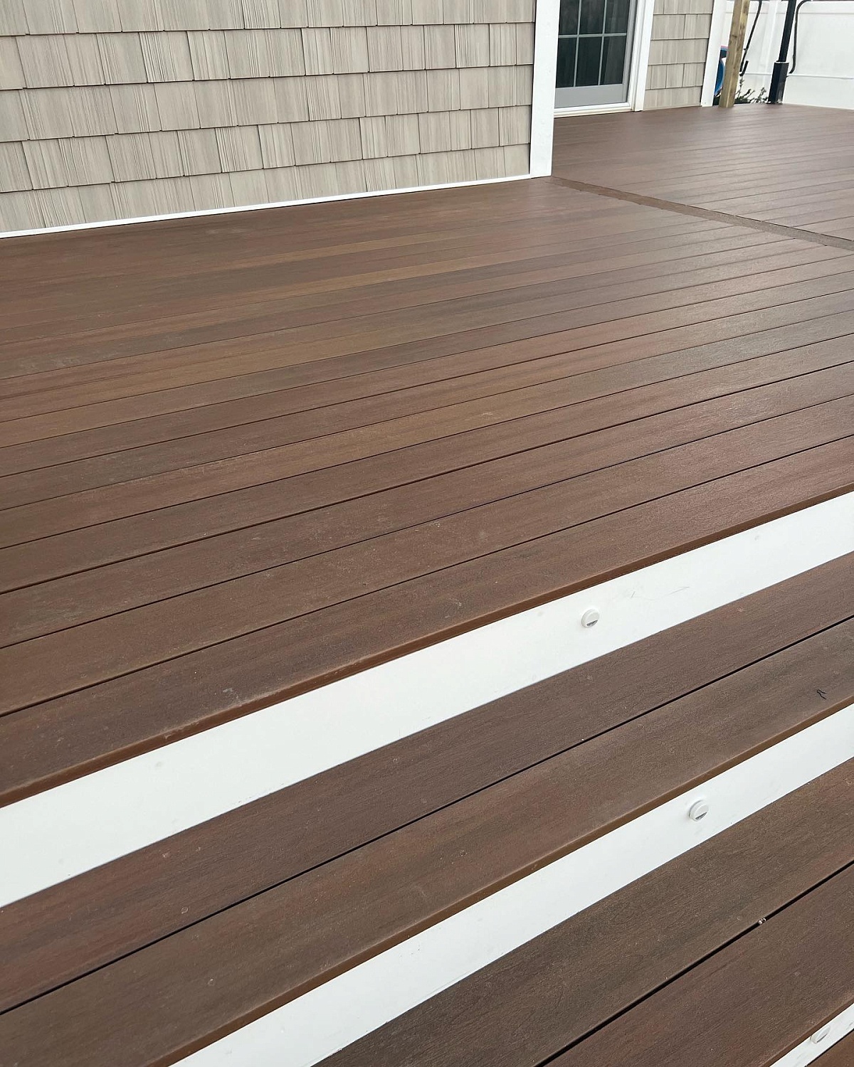 Советы по уходу за террасной доской ДПК