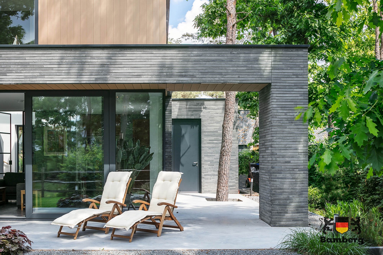 Элитный фасад из ДПК Bamberg Lebanese Cedar: воплощение стиля и долговечности